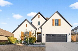 Building Photo - 4740 Desert Willow Dr