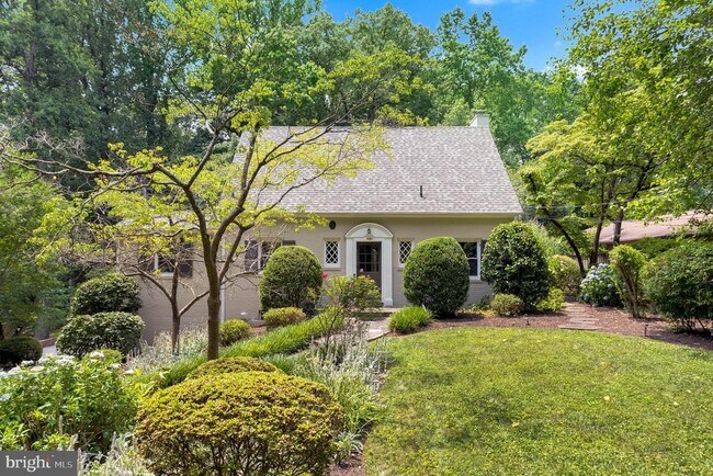 Foto del edificio - 3160 Holmes Run Rd