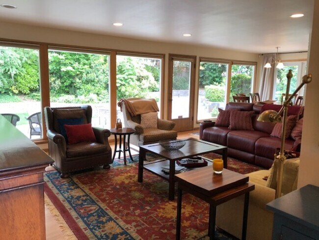Foto del edificio - 7304 47th Ave NE