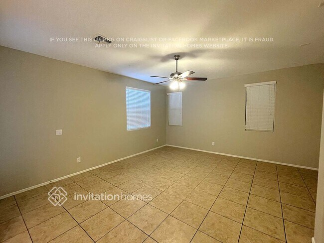 Foto del edificio - 3810 E Chickadee Rd