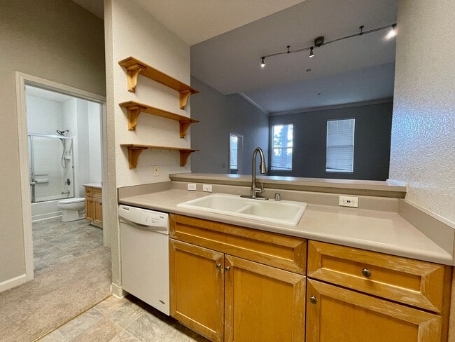 Foto del edificio - Must See Downtown San Jose End-Unit 2 Bedr...