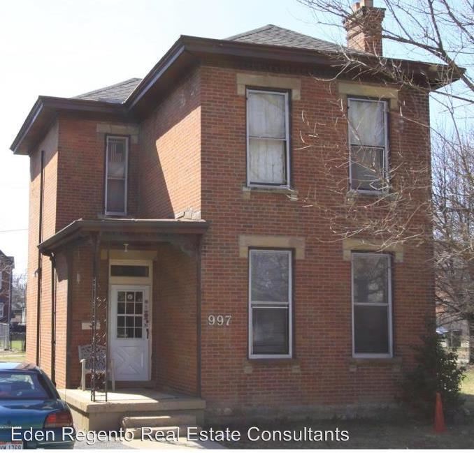 Primary Photo - 997 Oak St