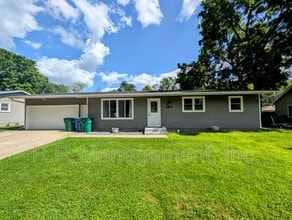 Building Photo - 9342 Trenton Ln N