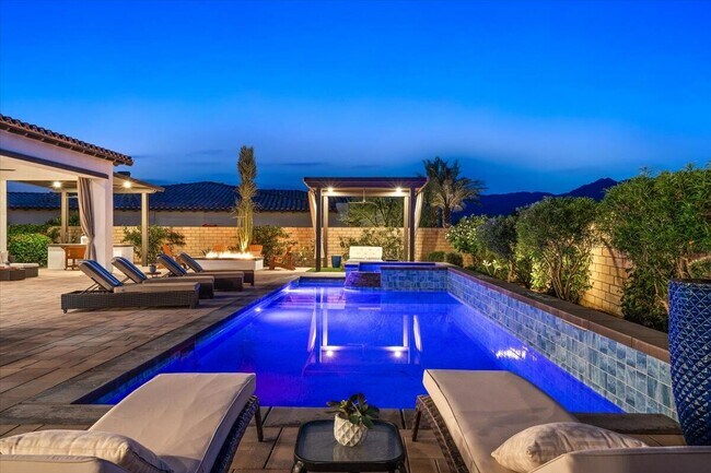 Foto del edificio - 54770 Cavalcade Ct