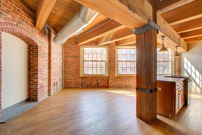 Foto del edificio - Clocktower Lofts