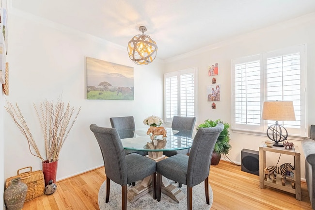 Foto del edificio - 2120 N Valley St