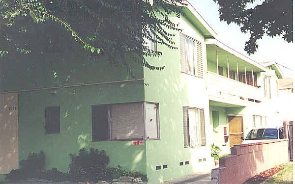 Foto del edificio - 1219 E Phillips St