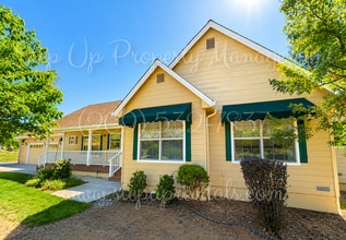 Building Photo - 15989 Tomahawk Ct