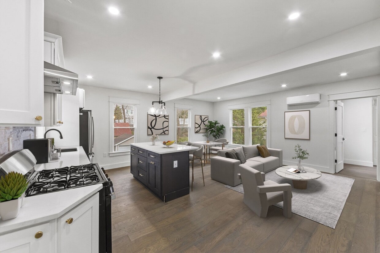 Photo - 69 E Clinton Ave (Tenafly, NJ)