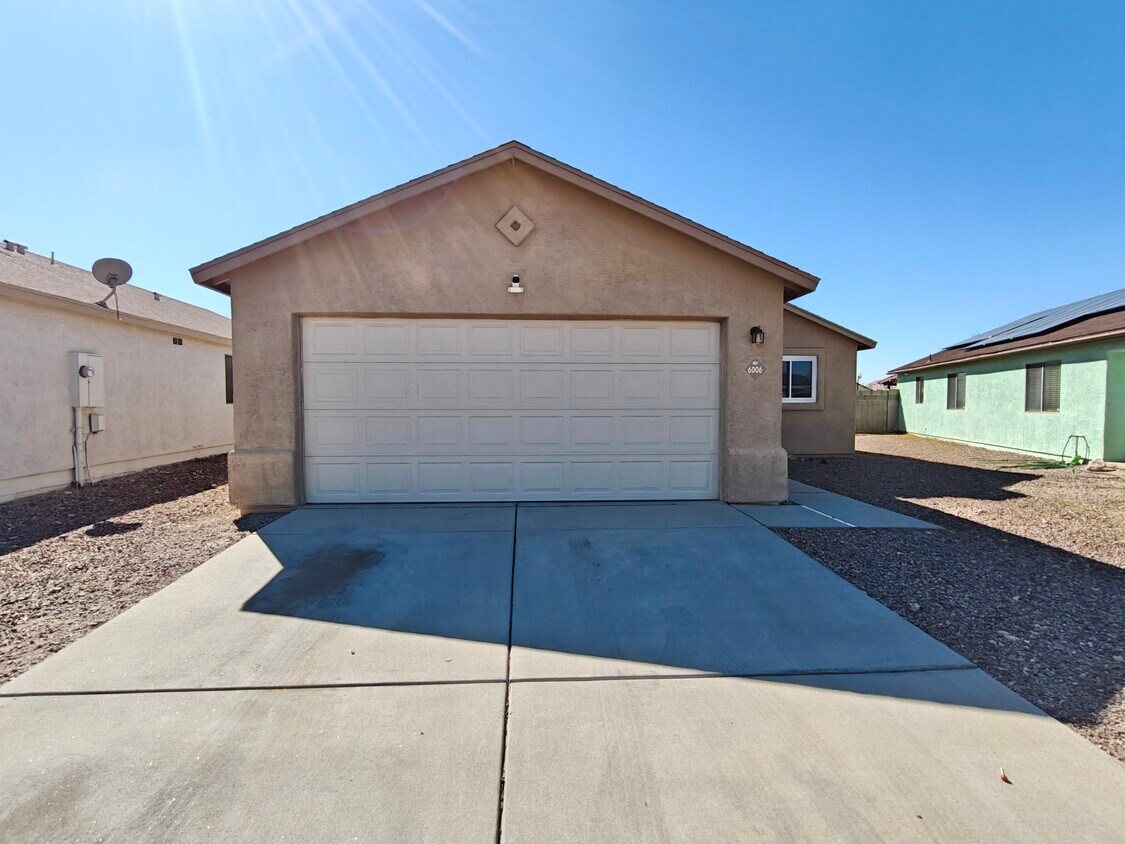 Foto principal - 6006 S Mogollon Dr