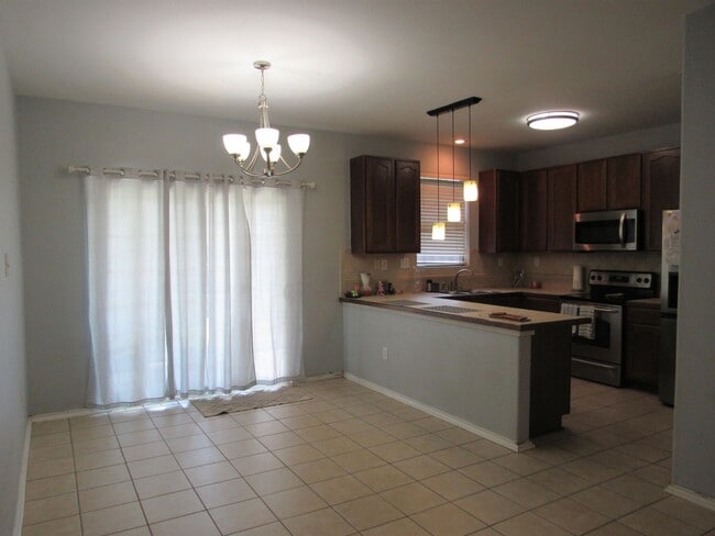 Building Photo - 9310 Albany Dr