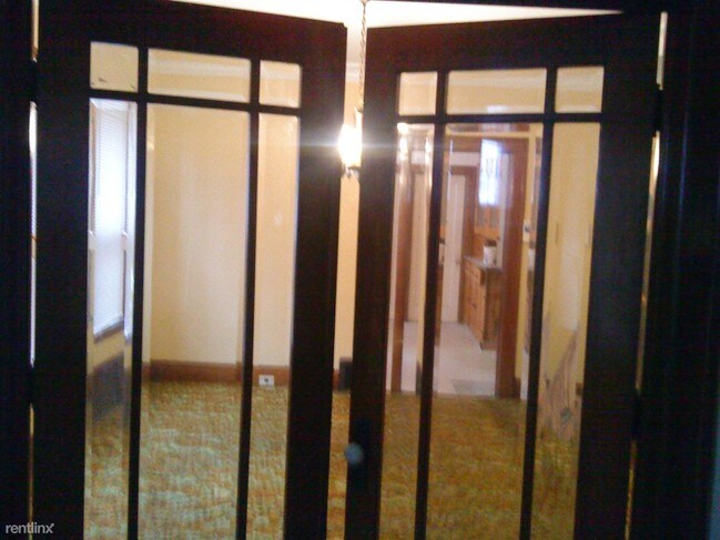 Building Photo - 2 br, 1 bath  - 2205 Lakewood St Lakewood