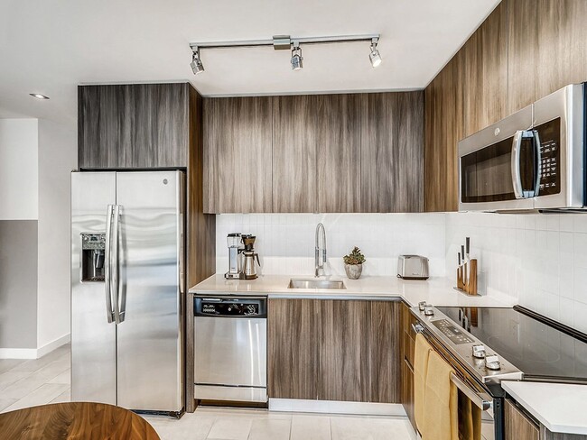 Fully-Equipped Kitchens with Stainless Steel Appliances - Sentral Wynwood