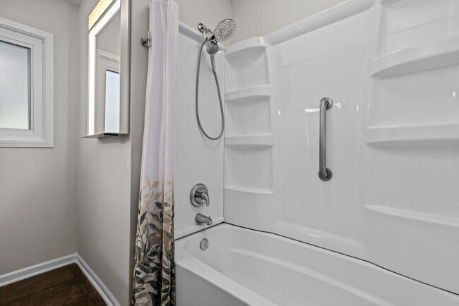 Foto del edificio - 1655 Fenmore Dr