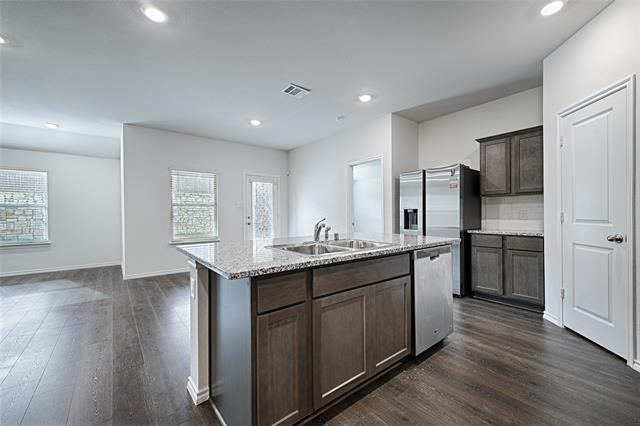 Foto del edificio - 2326 Conklin Dr