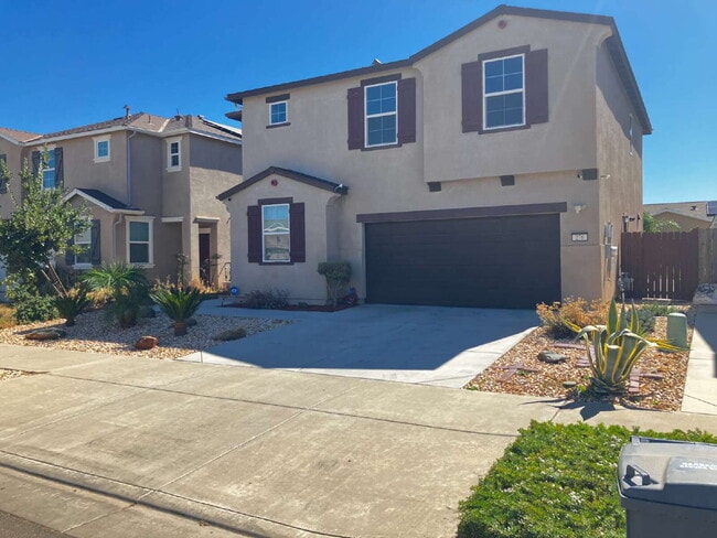 1/2 off the first month's rent. Move in R... - 1/2 off the first month's rent.  Move in R... Apartment