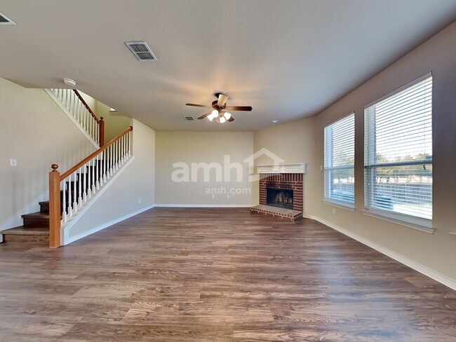 Building Photo - 1703 Chadwick Drive