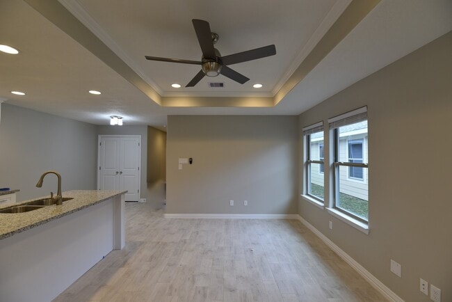 Building Photo - 3120 Avenue G (A)
