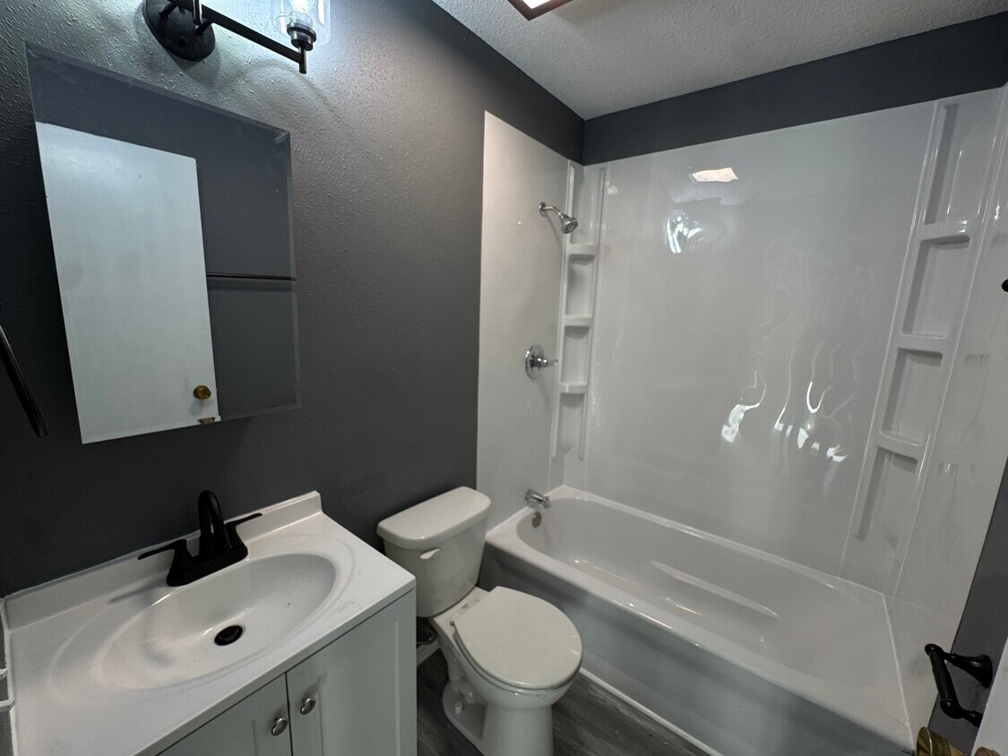 Foto del edificio - 2930 N Lincoln Ave