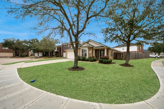 Foto del edificio - 2507 Cypress Springs Ct
