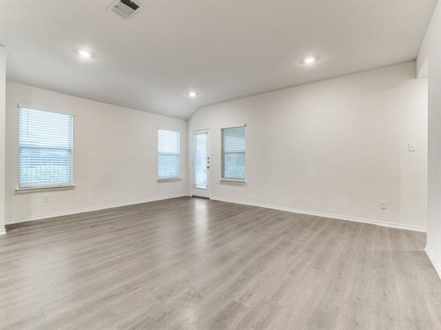 Building Photo - 1008 Silver Maple Ln