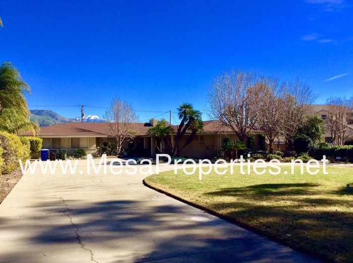 Primary Photo - 3669 Valencia Ave N