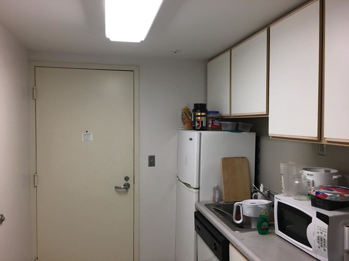 Kitchen - 151 Dryden Rd