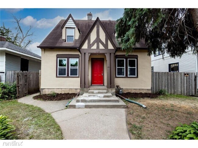 Building Photo - 3 br, 3 bath House - 1134 Jessamine Ave E