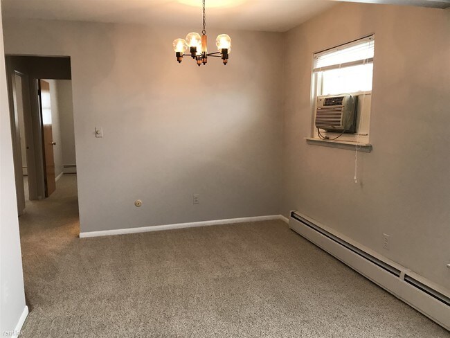 Building Photo - 2 br, 1 bath  - 3225 Benjamin Ave Apt 11