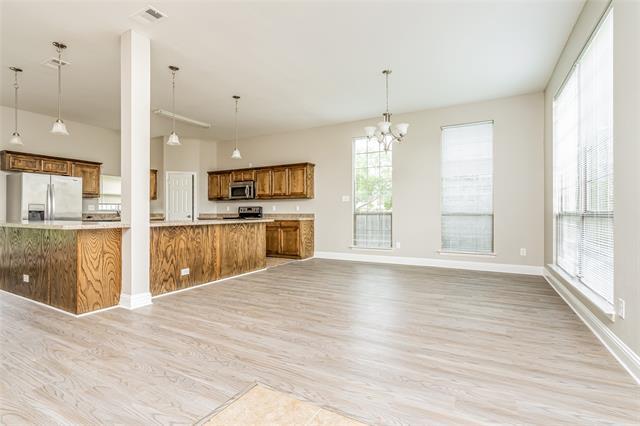 Building Photo - 431 Parker Dr