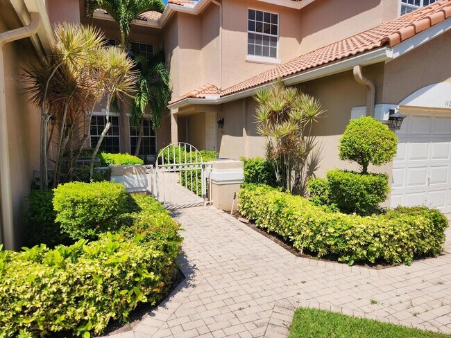 Building Photo - 6568 Villa Sonrisa Dr