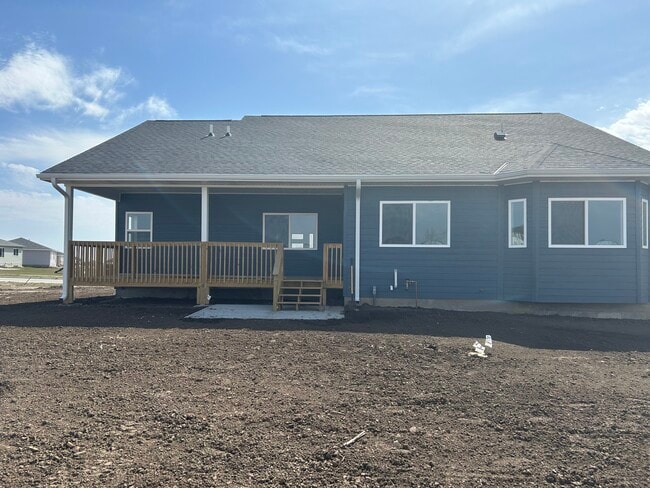 Building Photo - 2906 W Laux Dr