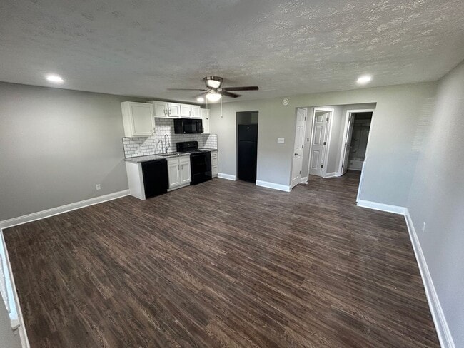 Interior Photo - Flats at Turfland