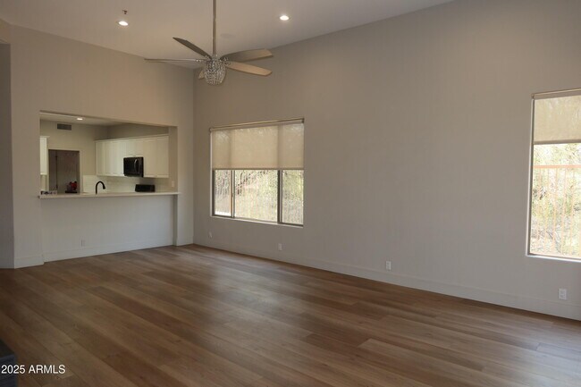 Foto del edificio - 6708 E Soaring Eagle Way
