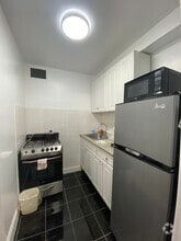 Building Photo - 321 E 48th St