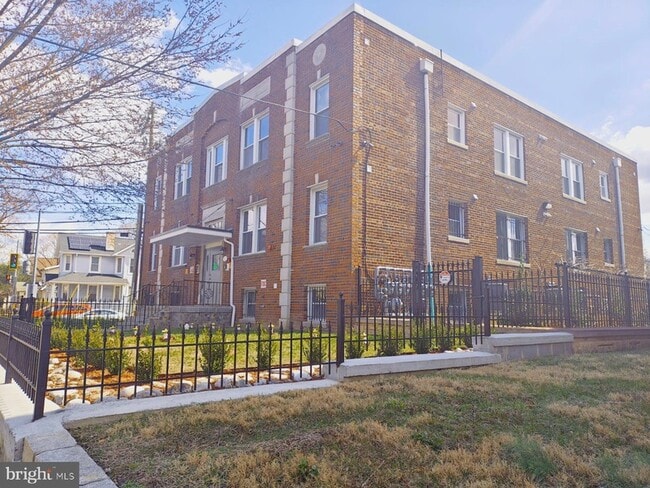 Photo - 747 Alabama Ave SE Apartment