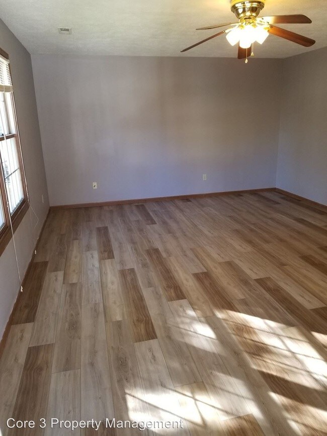 Building Photo - 1303 W Taylor St