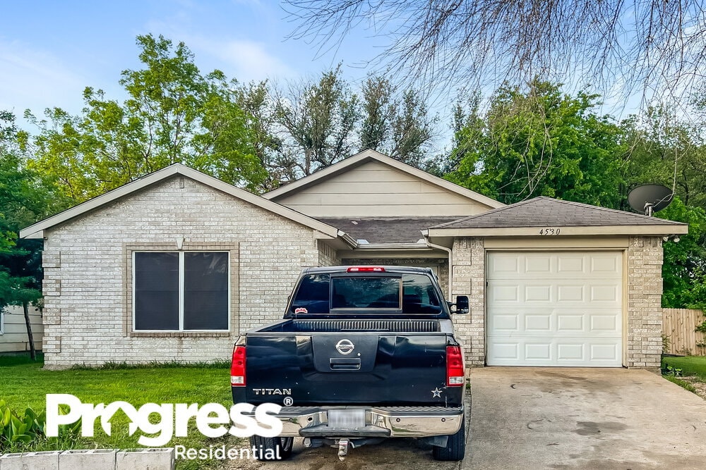 4530 Lizzy Dr, Dallas, TX 75211 House for Rent in Dallas, TX