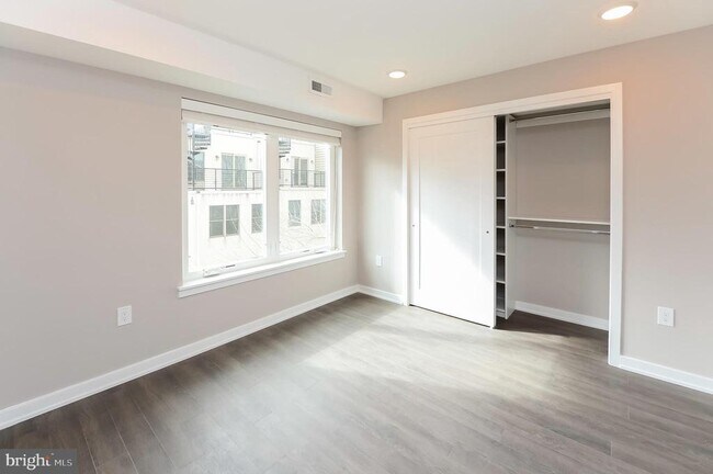 Foto del edificio - 726 N 19th St