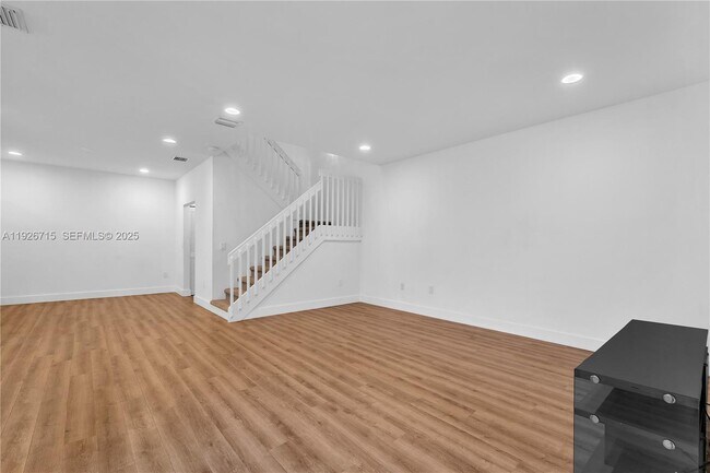 Foto del edificio - 1450 Weeping Willow Way