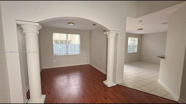 Foto del edificio - 3855 SW 171st Terrace