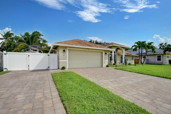 Foto del edificio - 13885 Sheffield Ct