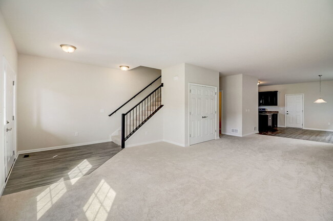 Foto del edificio - 702 Station Blvd