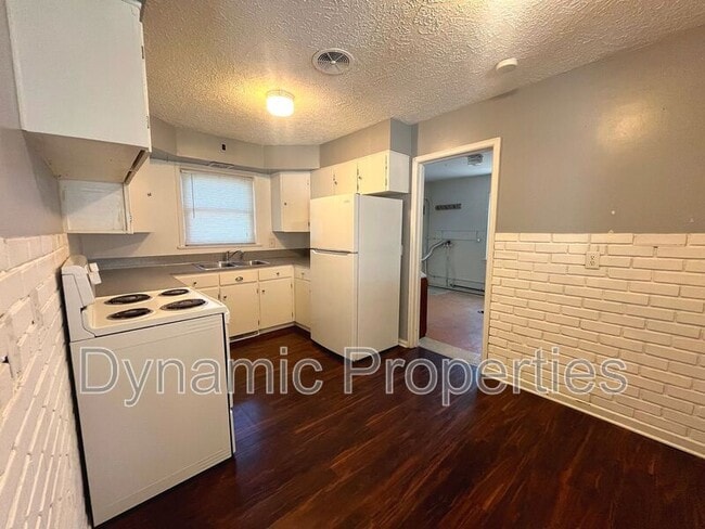 Building Photo - 1702 N 63rd St