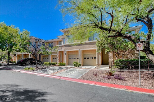 Foto del edificio - 669 Peachy Canyon Cir
