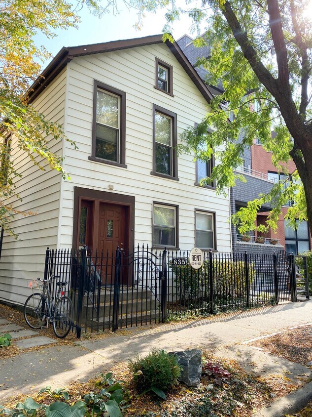 Primary Photo - 835 N Hermitage Ave