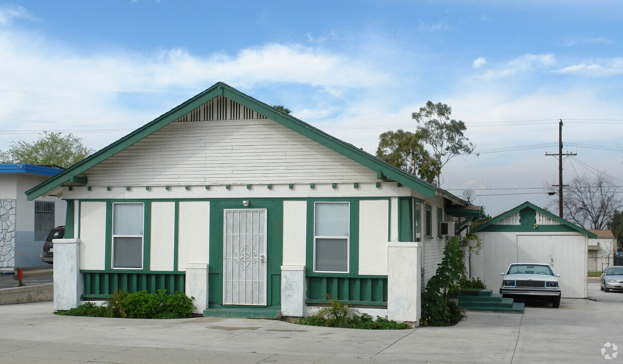 803 E 6th St, Corona, CA 92879 Apartments in Corona, CA