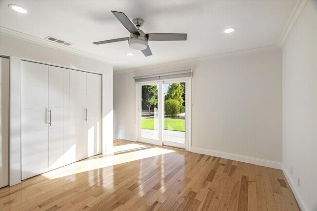 Foto del edificio - Remodeled 4-Bedroom San Jose Home With Lar...