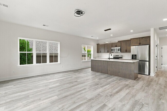 Foto del edificio - 232 E Brown St