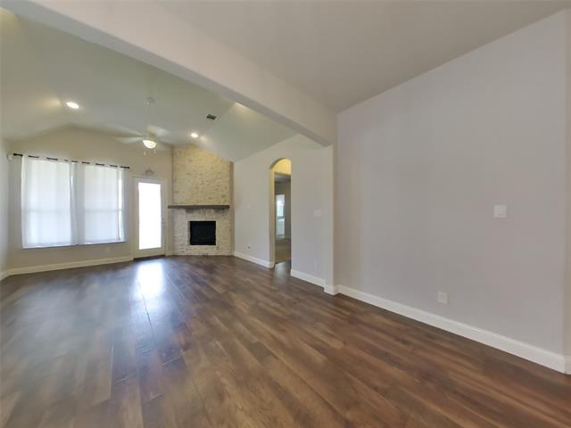 Building Photo - 5636 Grove Cove Dr